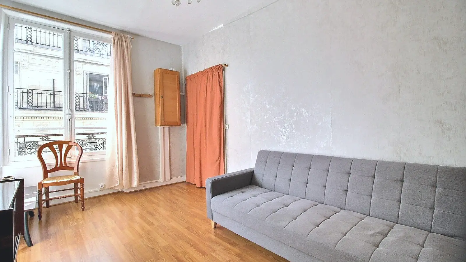 Appartement Rue du Pont aux Choux à Paris