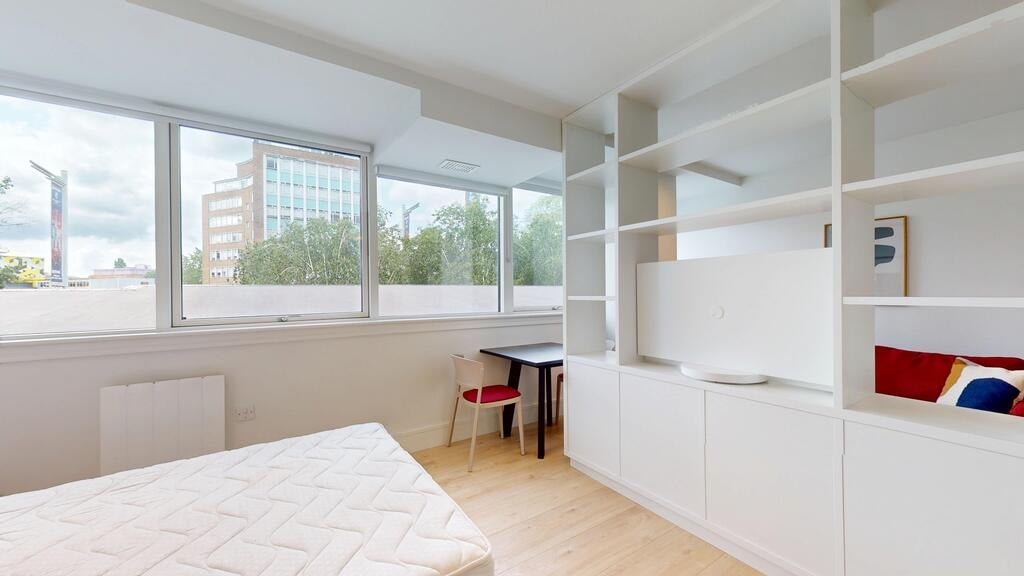 Flat Humphry Repton Lane in Greater London
