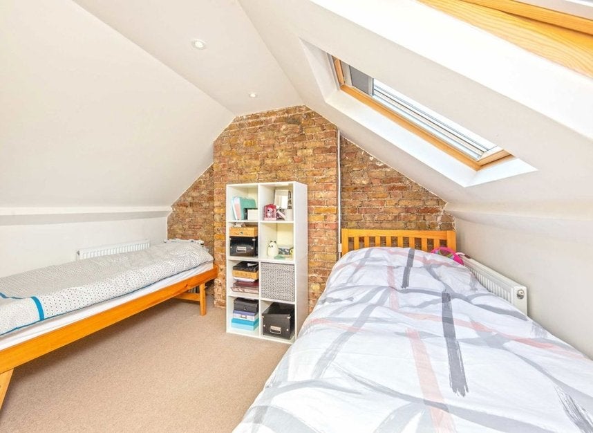 House Cotterill Road in Greater London