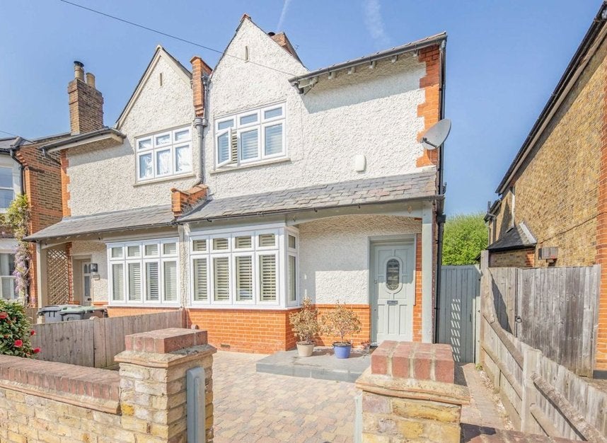 House Cotterill Road in Greater London