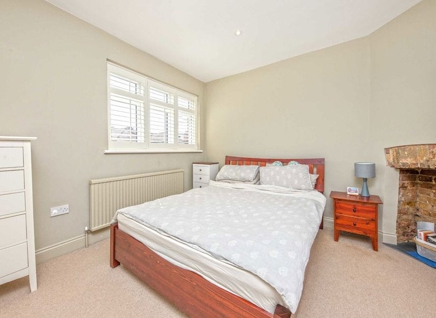 House Cotterill Road in Greater London