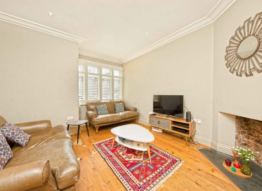 House Cotterill Road in Greater London