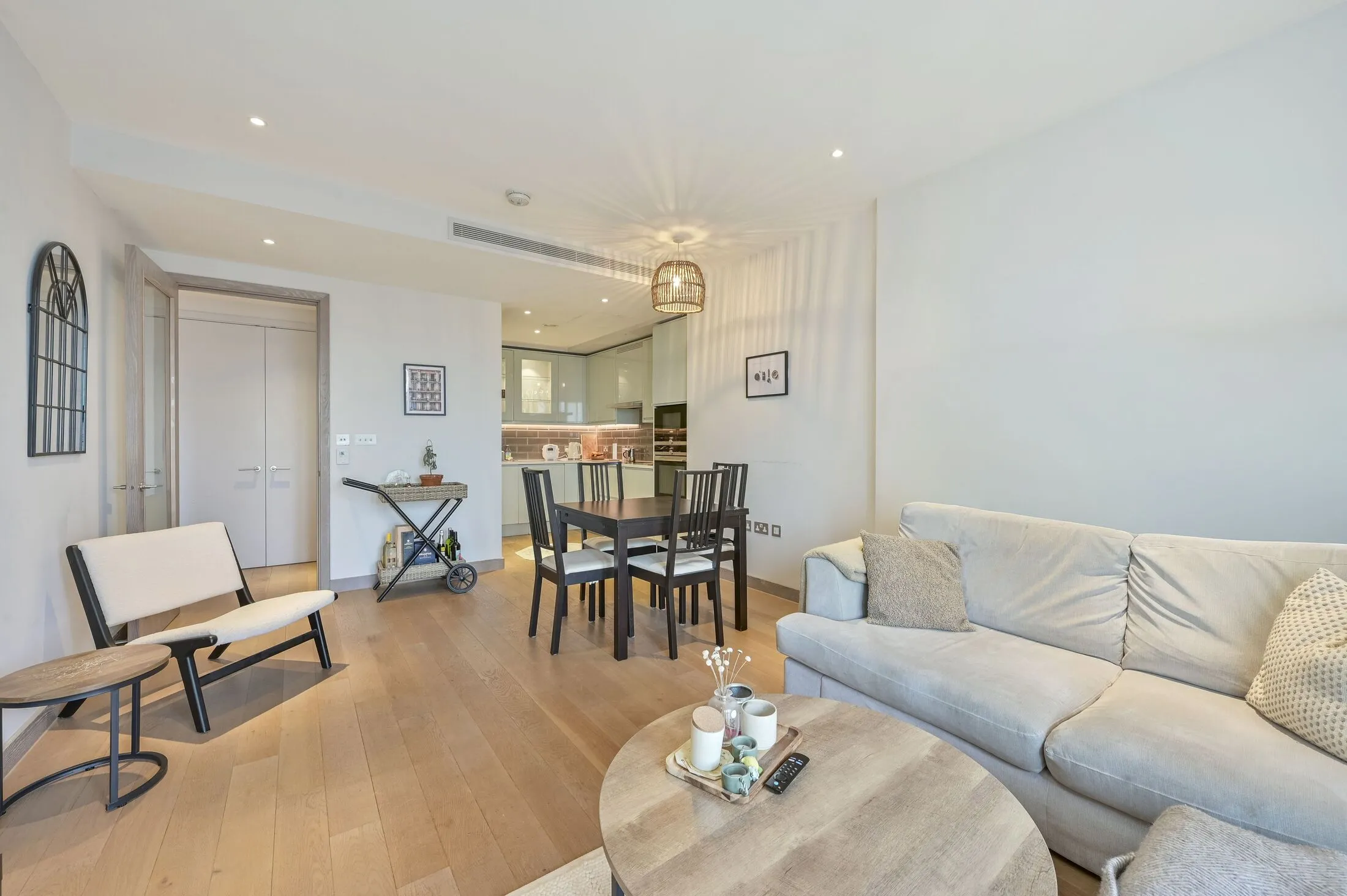 Flat Chivers Passage in Greater London