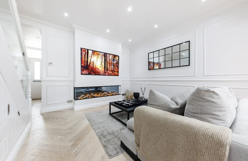 House Landseer Road in Greater London