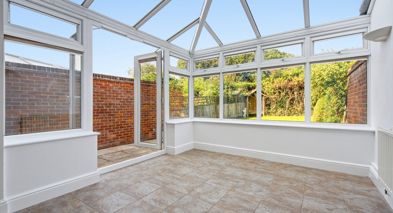 House Oakfield Close in Amersham