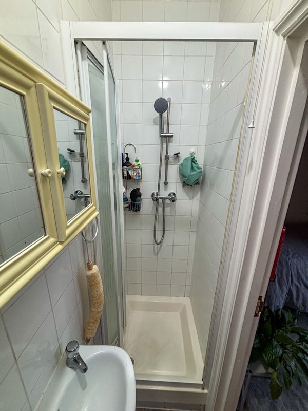 Flat Harringay Road in Greater London