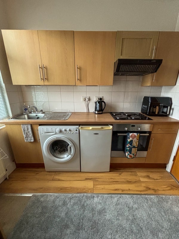 Flat Harringay Road in Greater London