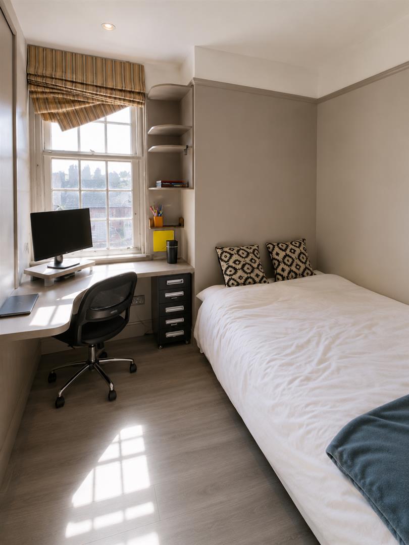 Flat Finchley Road in Greater London
