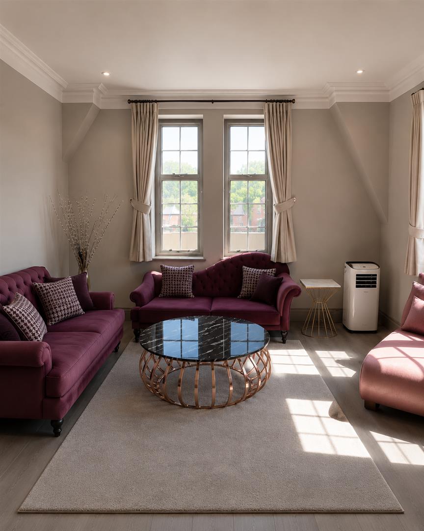 Flat Finchley Road in Greater London