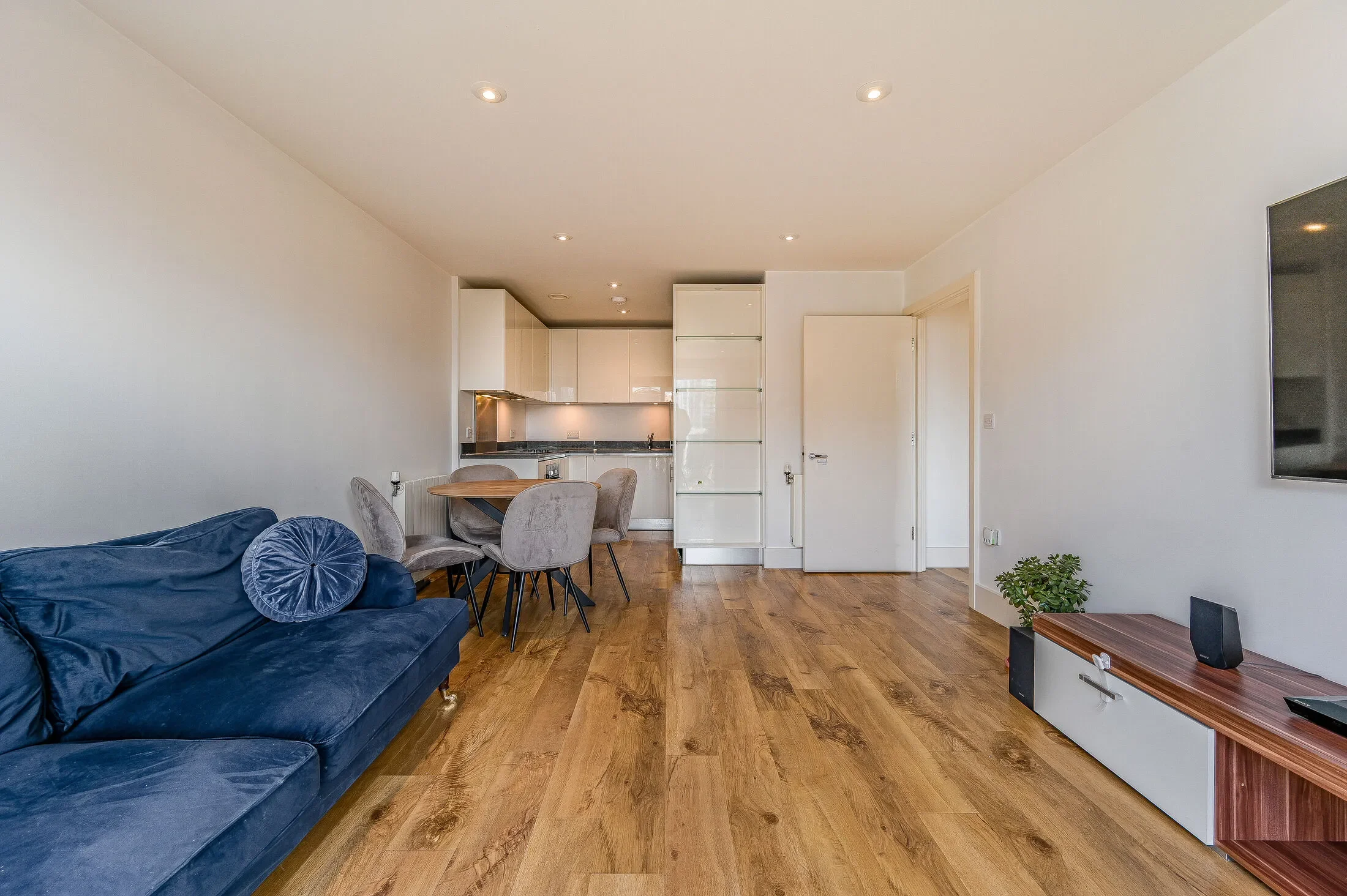 Flat No 1 Street in Greater London