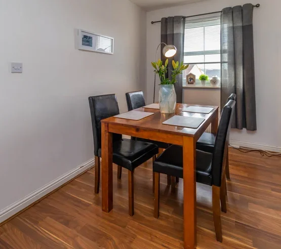 Flat Russell Road in Bathgate