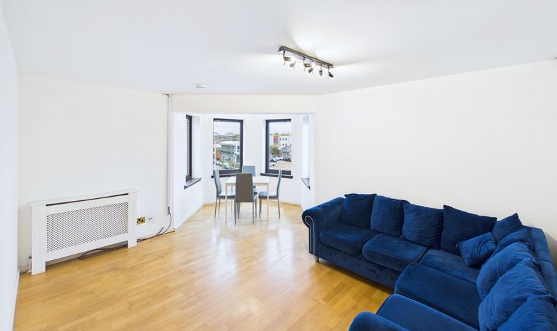 Flat Rutland Court in Glasgow