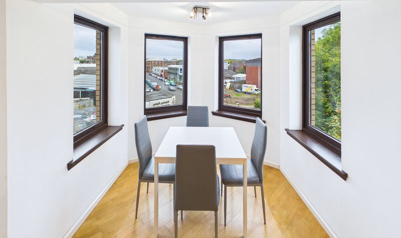 Flat Rutland Court in Glasgow