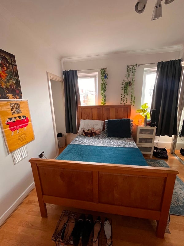 Room Elim Street in Greater London