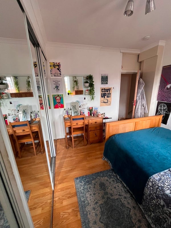 Room Elim Street in Greater London