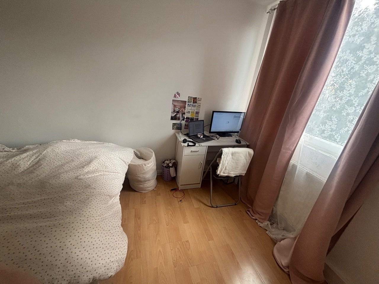 Room Cable Street in Greater London