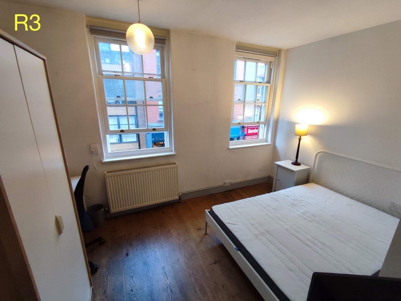 Room Leather Lane in Greater London