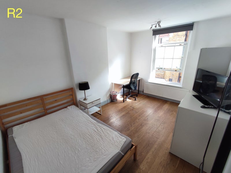 Room Leather Lane in Greater London