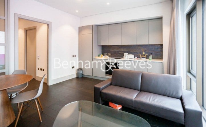 Flat Victoria Street in City of Westminster