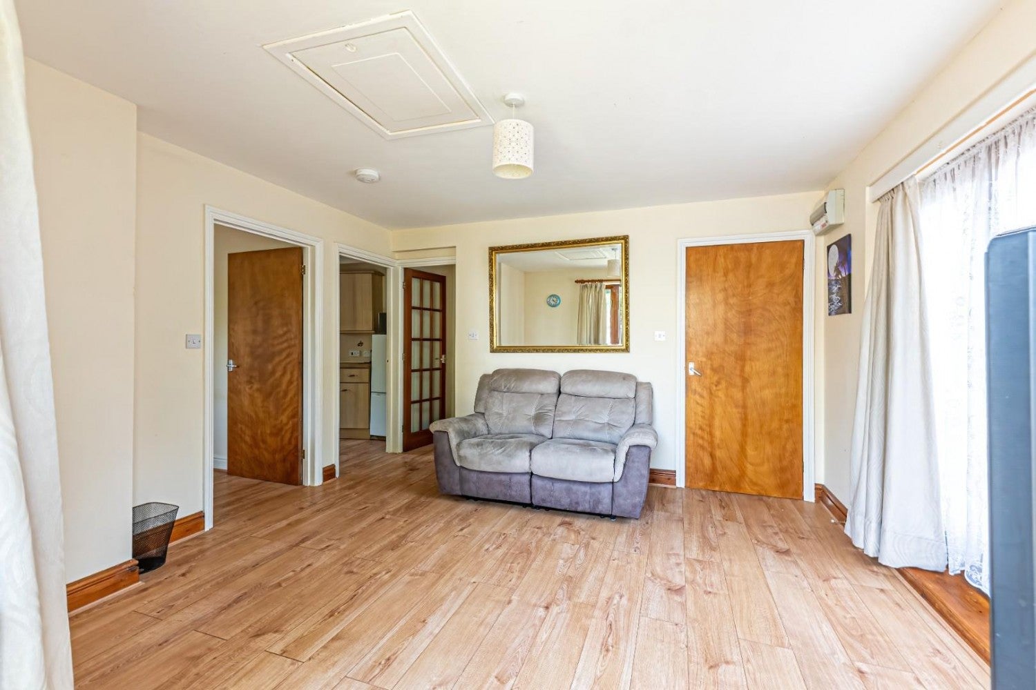 House Stoke Road in Linslade