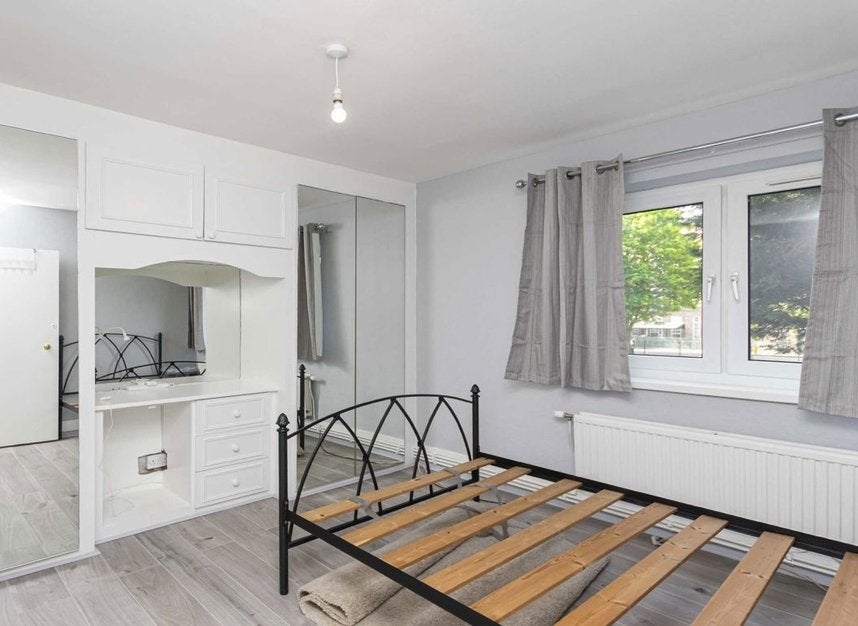 Flat Rotherfield Street in Greater London