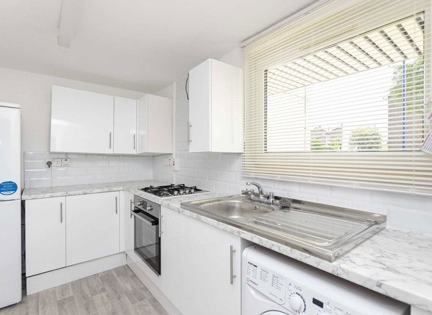 Flat Rotherfield Street in Greater London