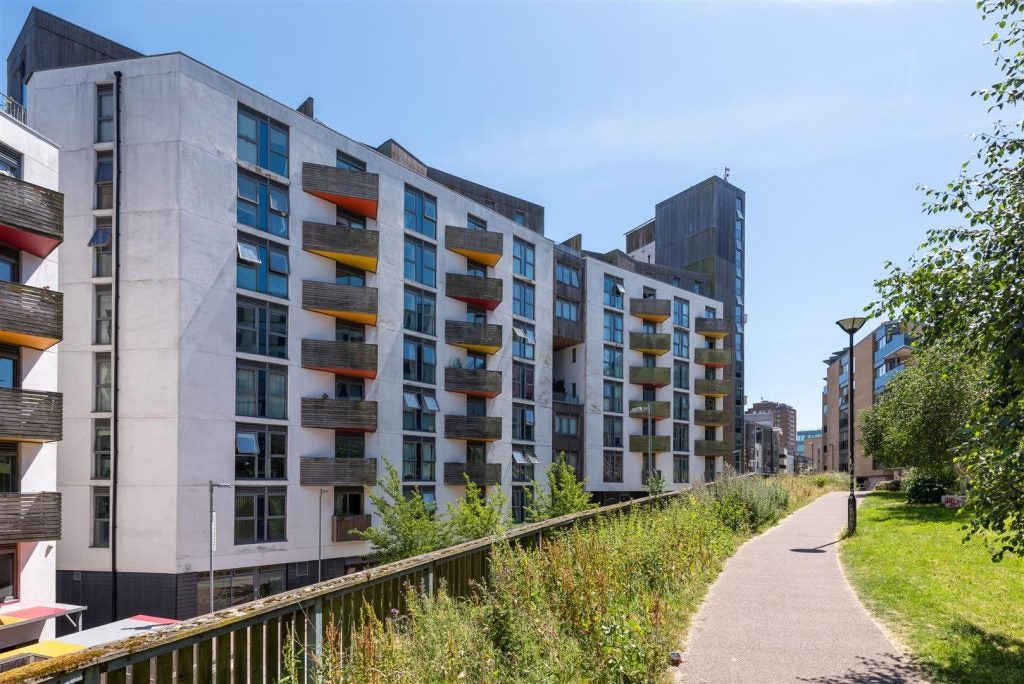 Flat Stroudley Road in Brighton