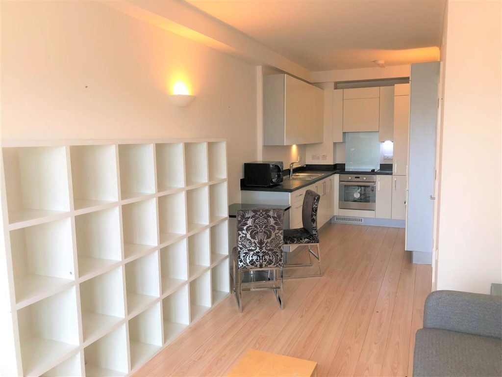 Flat Stroudley Road in Brighton