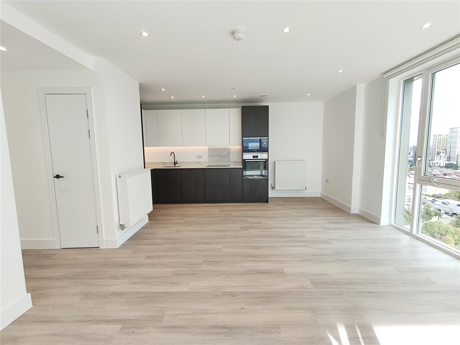 Flat Addison Road in London