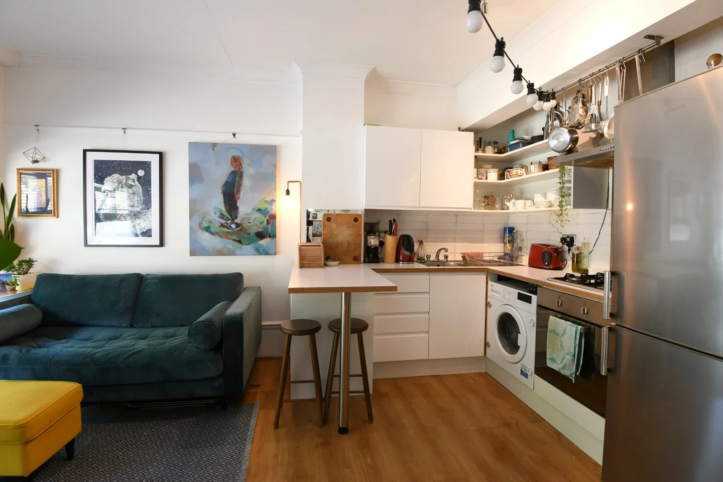 Flat Sandringham Road in Greater London
