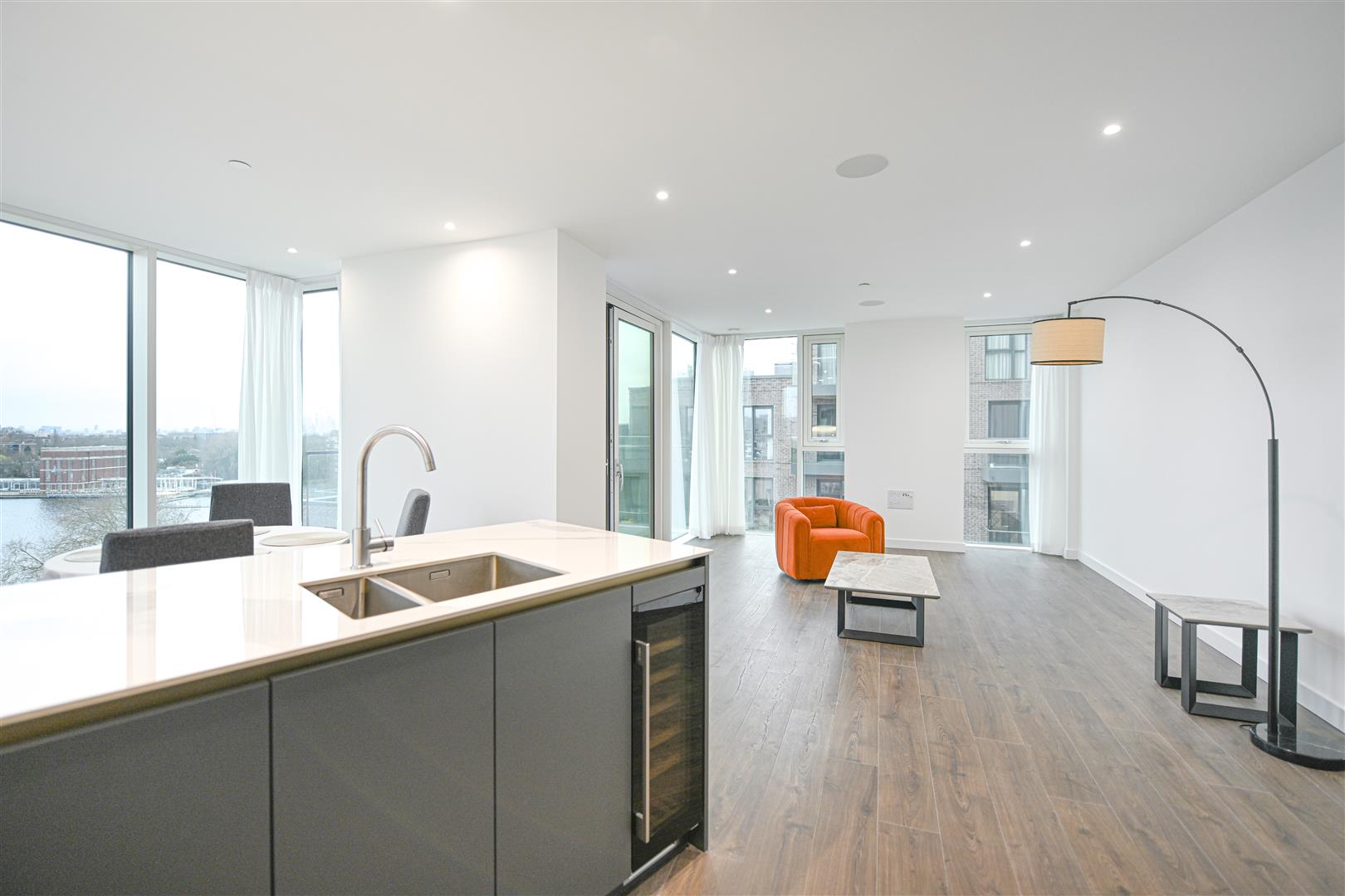 Flat Scrimgoeur Place in Greater London