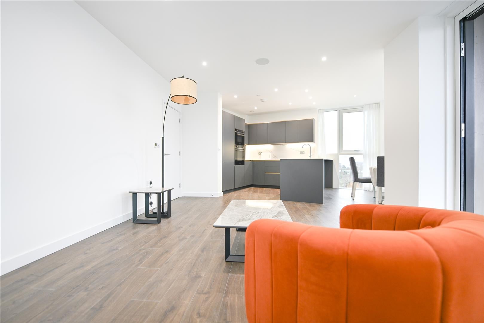 Flat Scrimgoeur Place in Greater London