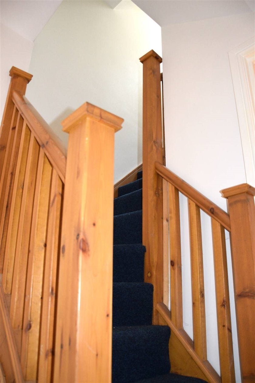 Flat Uplands Crescent in Swansea