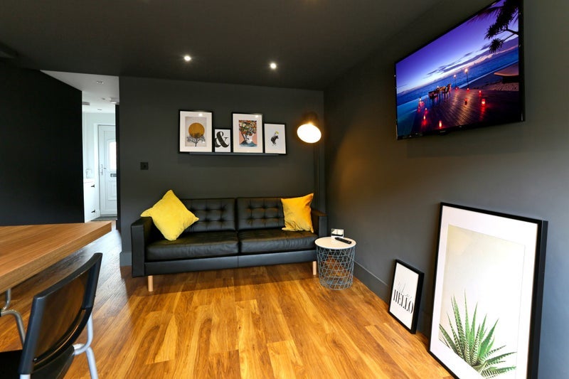 Room Wesley Street in Leeds