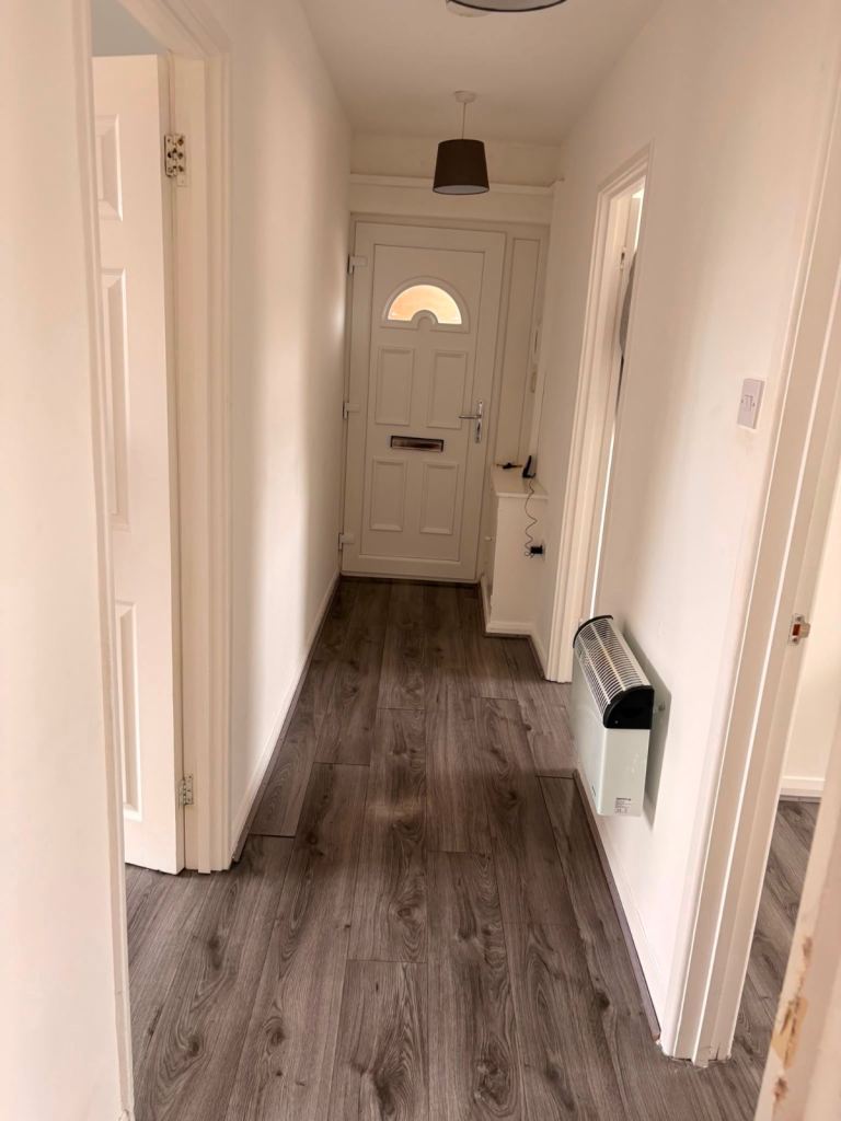 Flat Headbourne Close in Liverpool