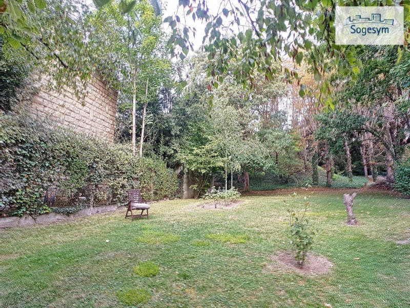 Flat Route du Particulier in Saint-Germain-en-Laye