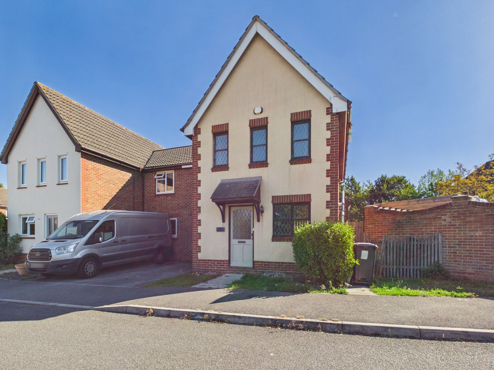 House Upmill Close in Eastleigh