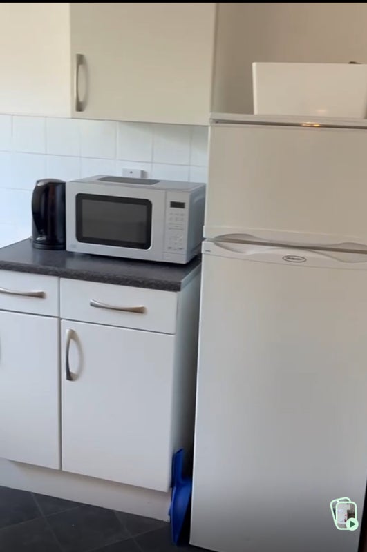 Room Firshill Crescent in Sheffield