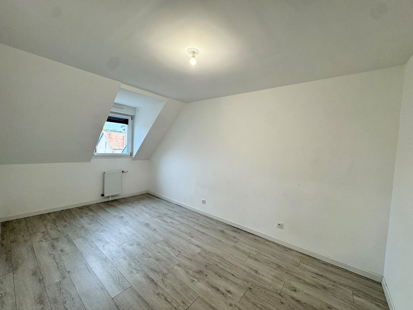 Flat Rue de la Fontaine Couverte in Dammarie-les-Lys