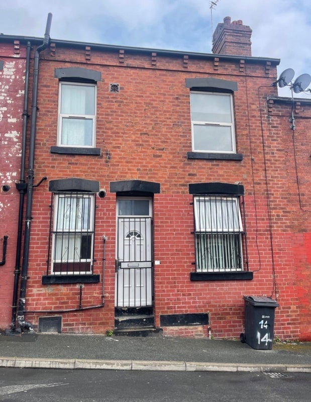 House Woodview Mount in Leeds