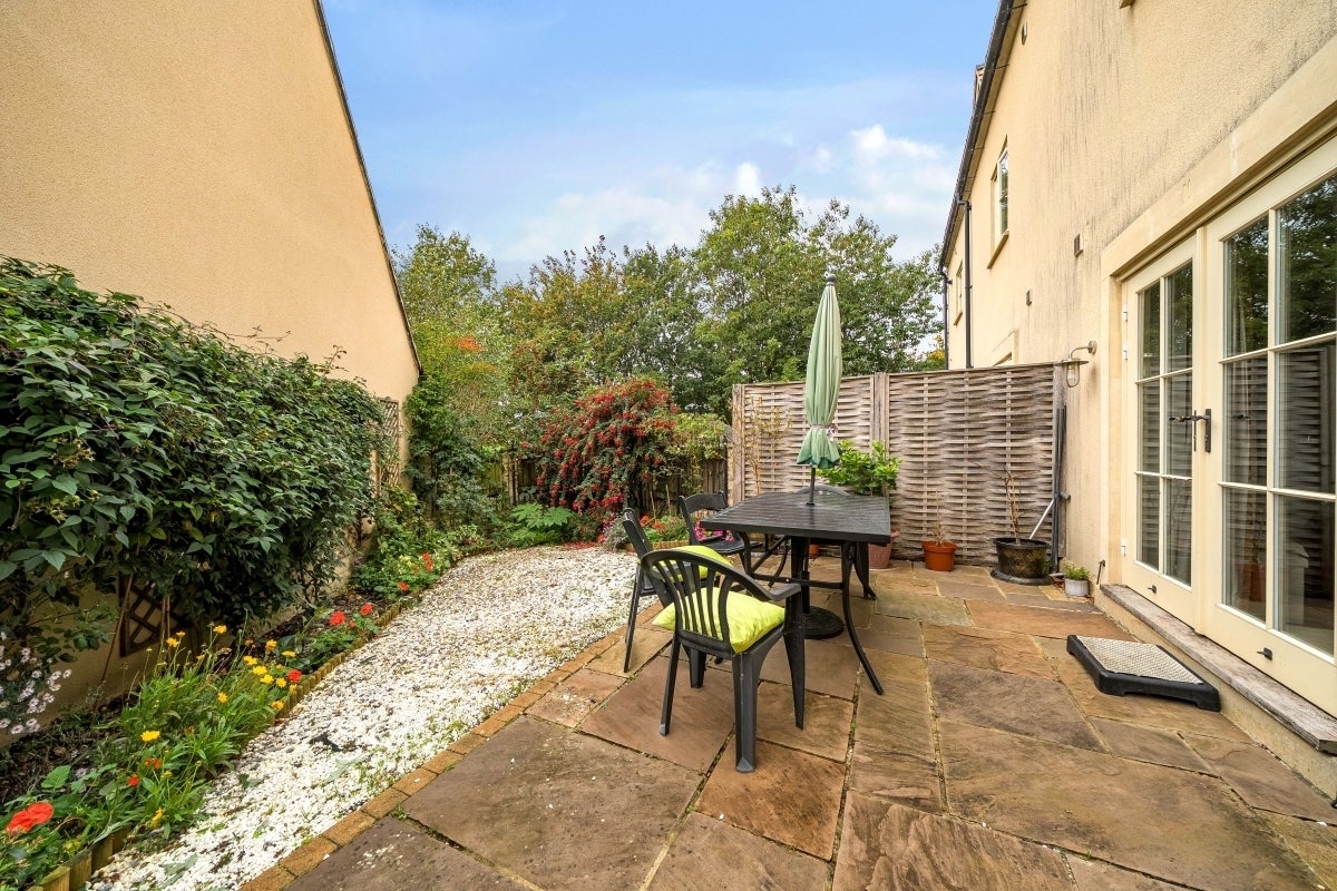 Flat Fortescue Street in Norton St. Philip
