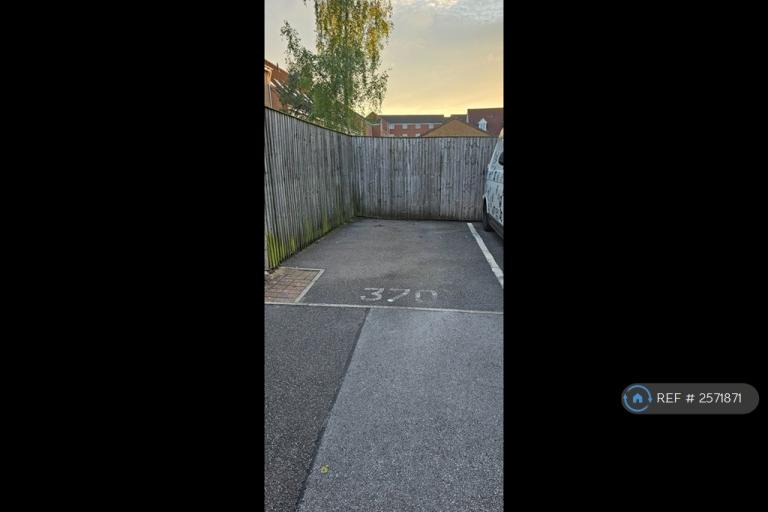 Flat Cairngorm Drive in Mansfield
