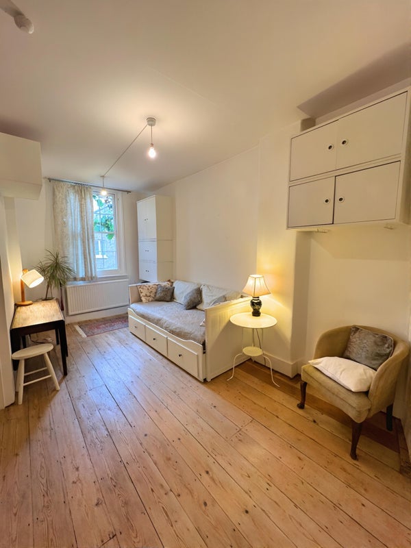 Room Kenway Road in Greater London