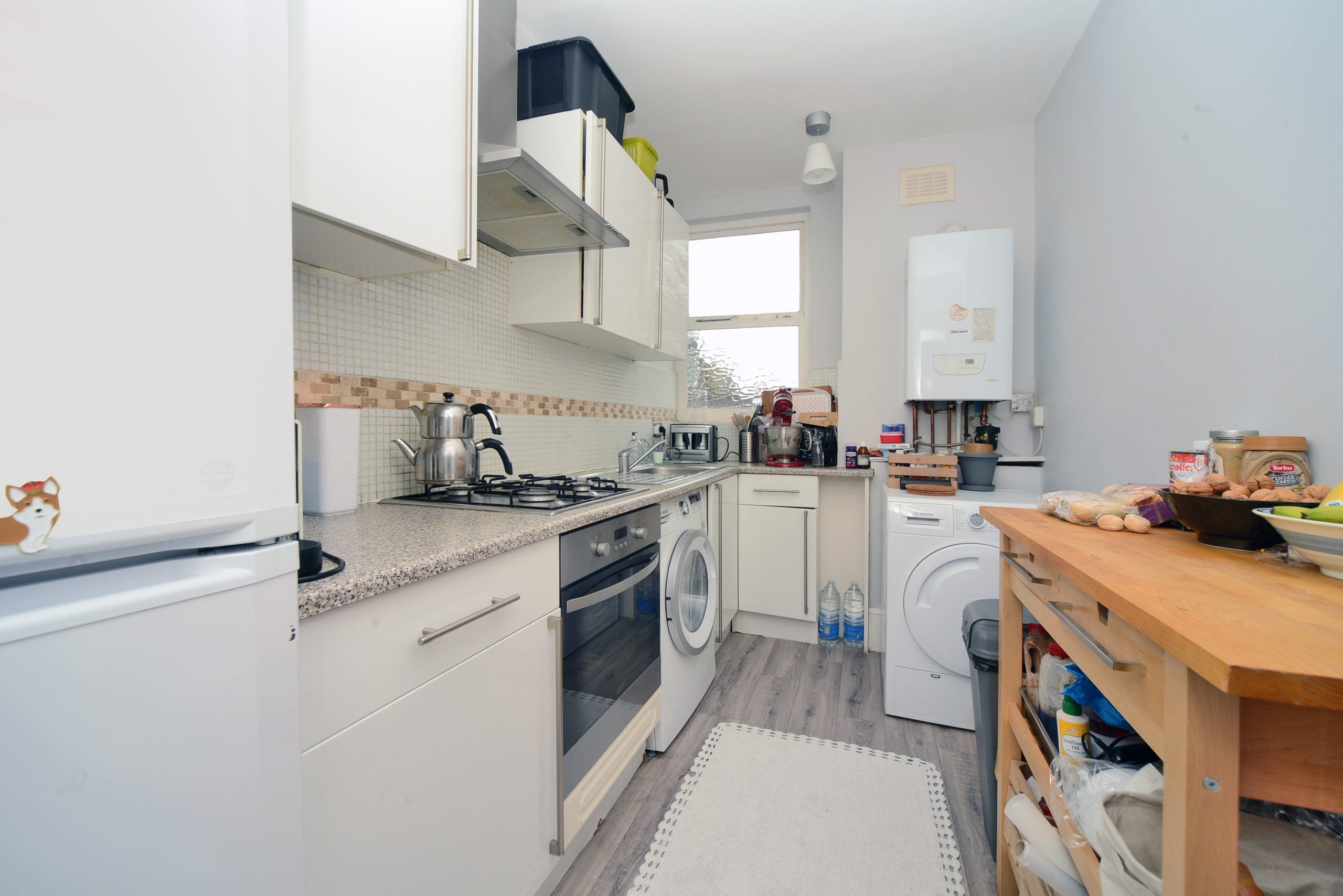 Flat Kingston Hill in Greater London