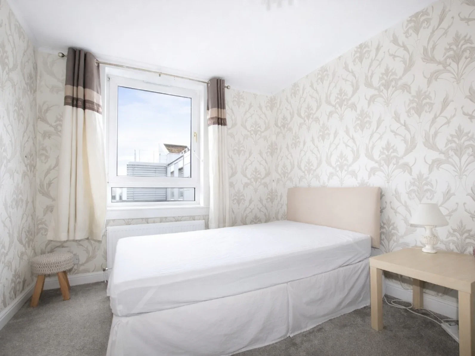 Flat Carnegie Court in City of Edinburgh