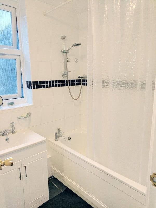 Room Wayford Street in Greater London