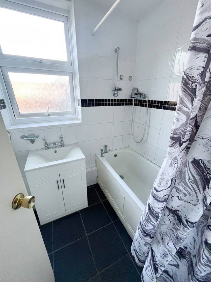 Room Wayford Street in Greater London