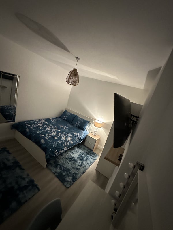 Room Sea View Road in Poole