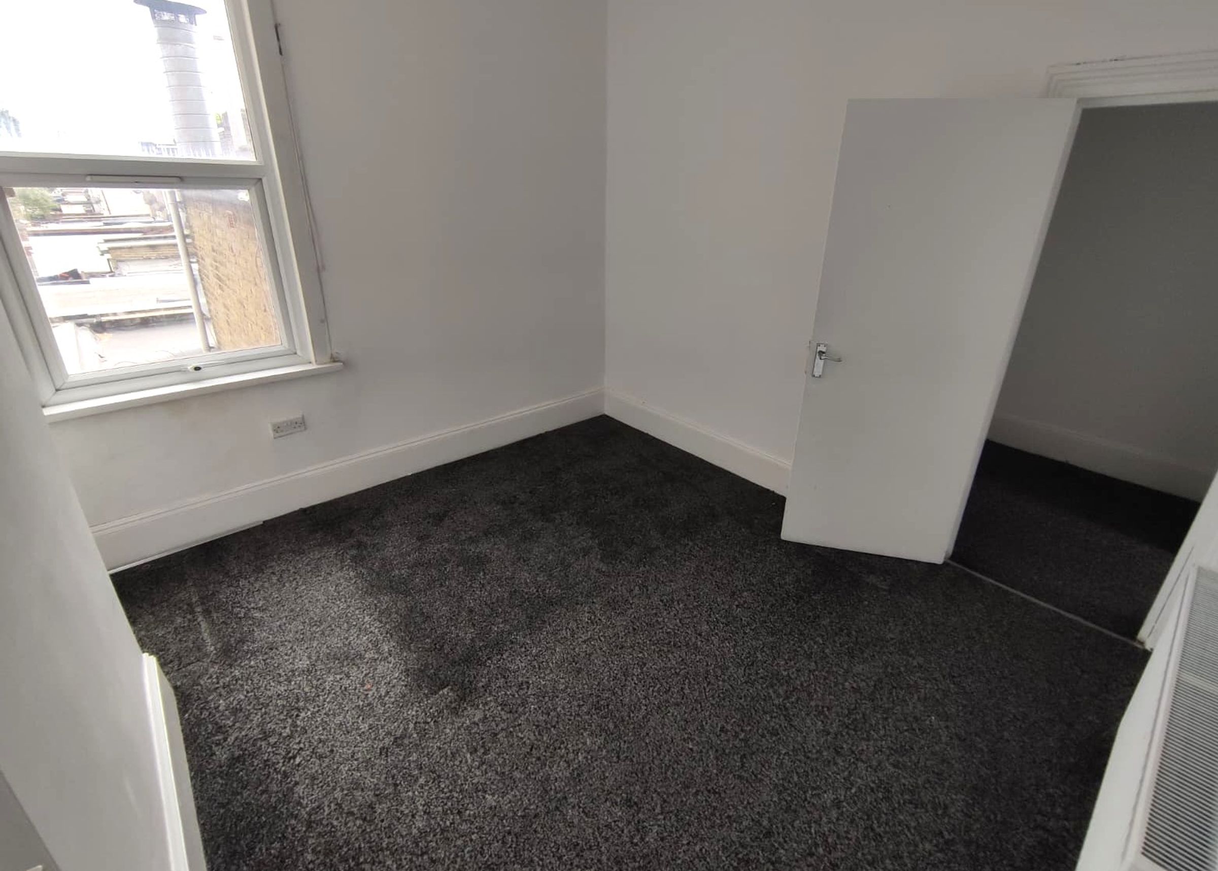 Flat Romford Road in Greater London