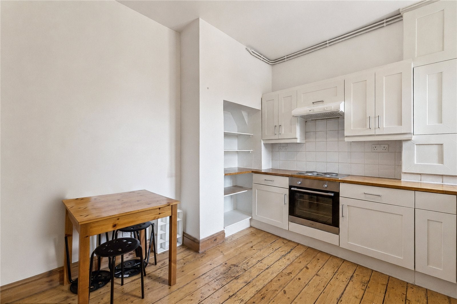 Flat Challoner Street in Greater London